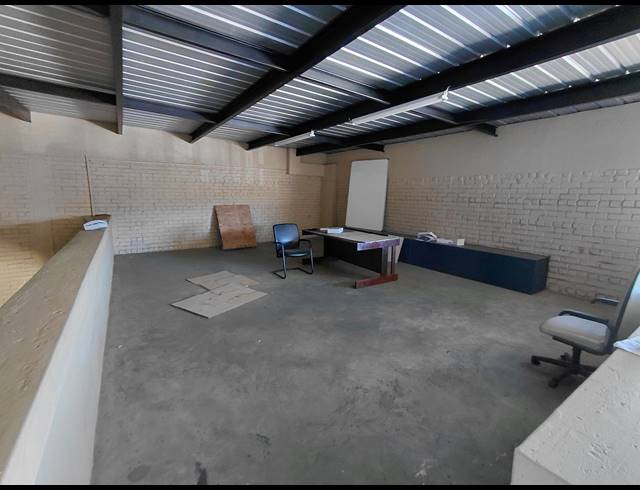 334M² WAREHOUSE TO LET IN POMONA